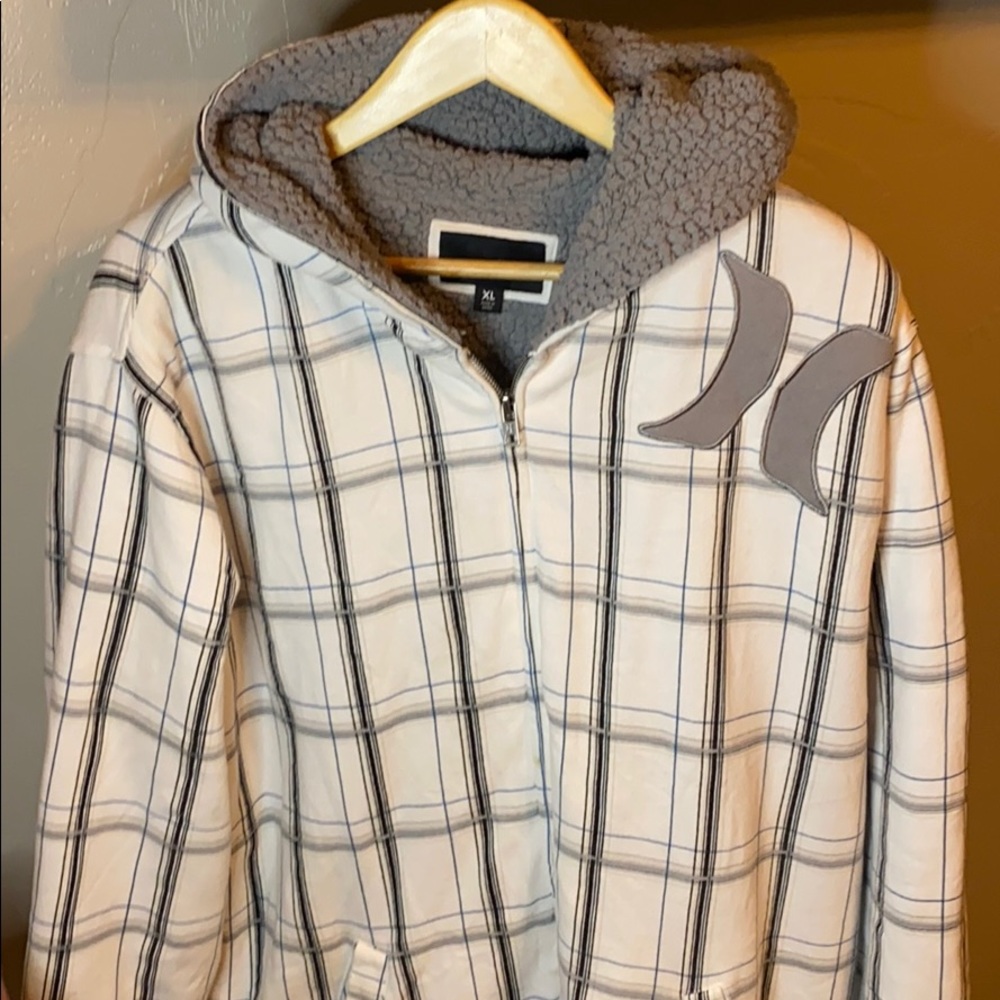 Hurley Lined hoodie heavy weight. Lined.
